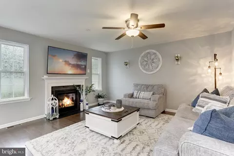 697 Duvall Hwy, Pasadena, MD 21122 photo 21