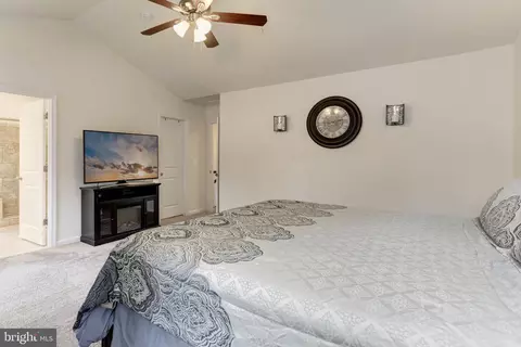 697 Duvall Hwy, Pasadena, MD 21122 photo 29