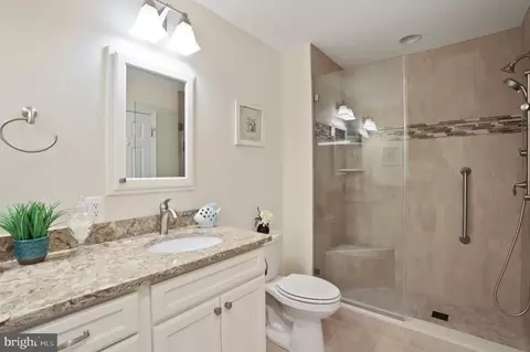 8118 Quarterfield Farms Dr, Severn, MD 21144