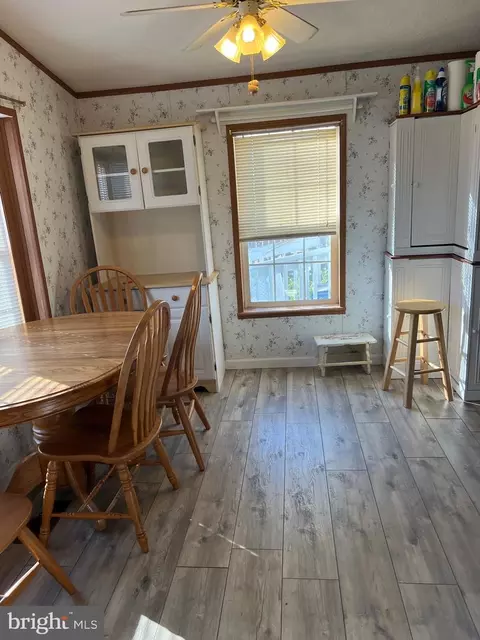84 Edwards Ln, Lothian, MD 20711 photo 2
