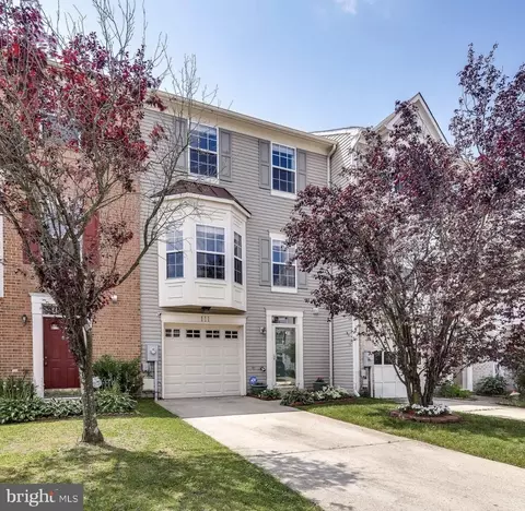 111 Pinecove Ct, Odenton, MD 21113