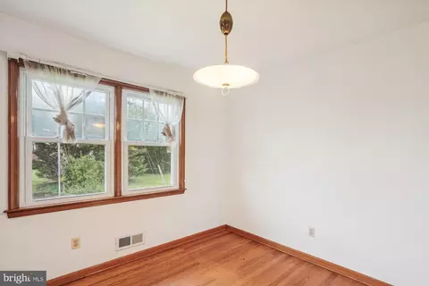 709 E Maple Rd, Linthicum Heights, MD 21090 photo 7
