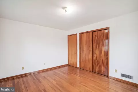 709 E Maple Rd, Linthicum Heights, MD 21090 photo 13
