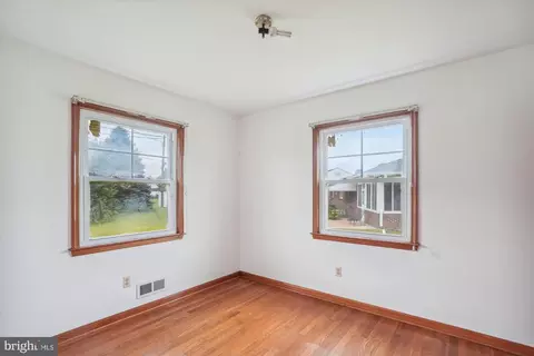 709 E Maple Rd, Linthicum Heights, MD 21090 photo 15