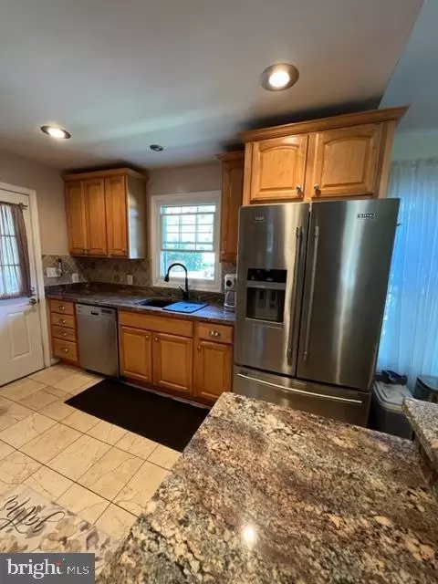 244 Glen Rd, Pasadena, MD 21122 photo 10