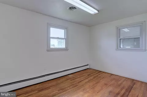 Other - 8098 Ventnor Rd, Pasadena, MD 21122 photo 4 of 7