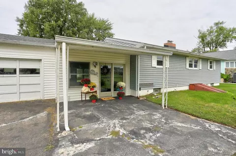 Exterior - 8098 Ventnor Rd, Pasadena, MD 21122 photo 9 of 15