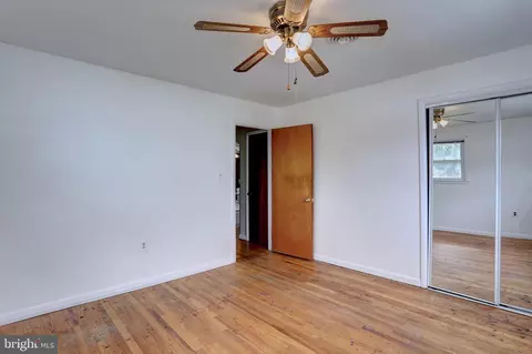 Other - 8098 Ventnor Rd, Pasadena, MD 21122 photo 3 of 7
