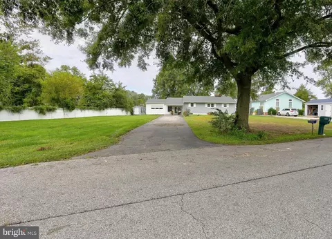 Exterior - 8098 Ventnor Rd, Pasadena, MD 21122 photo 14 of 15