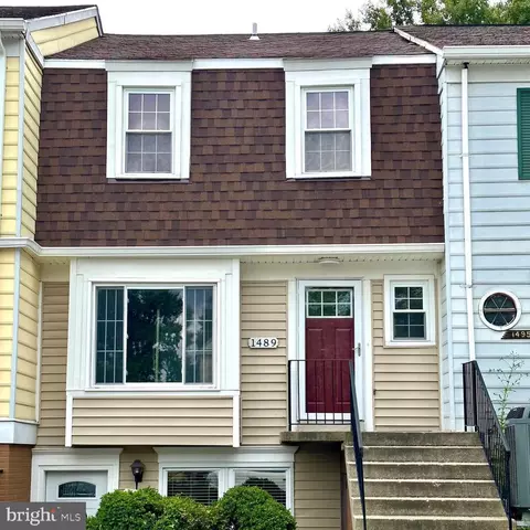 1489 Chatham Ct, Crofton, MD 21114