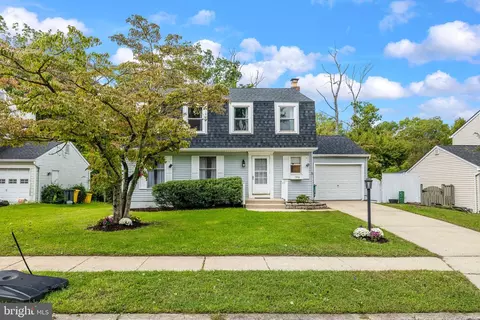 786 Macsherry Dr, Arnold, MD 21012