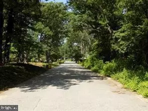 214 Drum Ave S, Pasadena, MD 21122 photo 2
