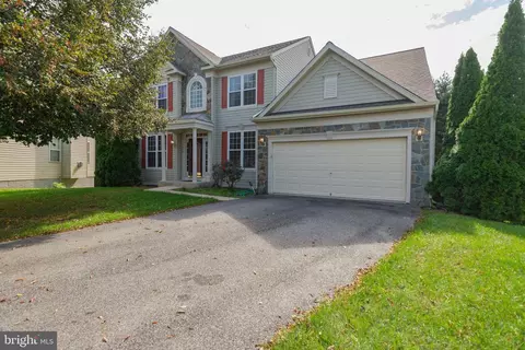 7617 Harmons Farm Ct, Hanover, MD 21076 photo 3