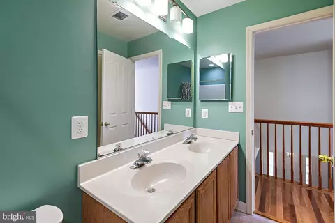 7617 Harmons Farm Ct, Hanover, MD 21076 photo 34
