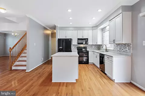 7617 Harmons Farm Ct, Hanover, MD 21076 photo 17