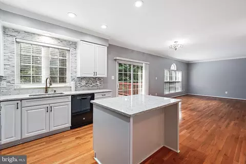 7617 Harmons Farm Ct, Hanover, MD 21076 photo 14