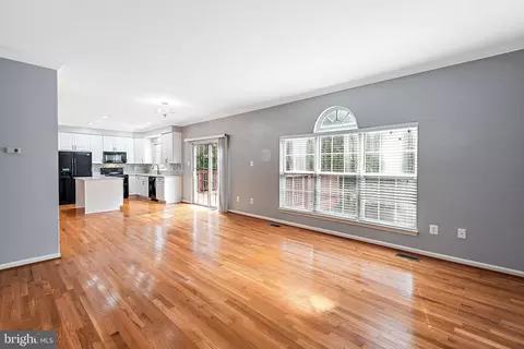 7617 Harmons Farm Ct, Hanover, MD 21076 photo 25