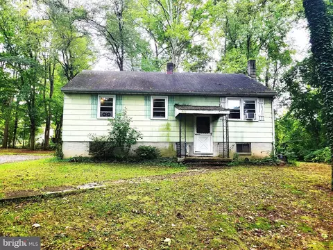 7999 Solley Rd, Glen Burnie, MD 21060