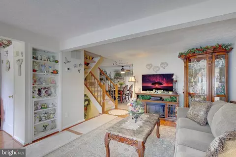 8224 Shady Nook Ct, Pasadena, MD 21122 photo 6