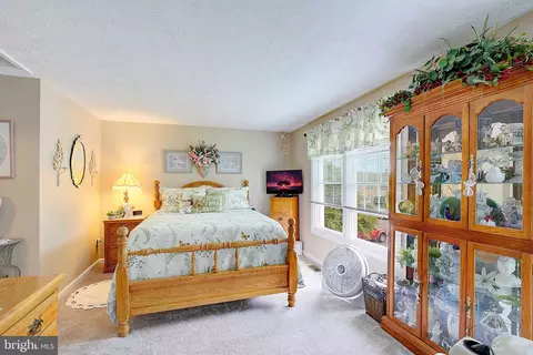 8224 Shady Nook Ct, Pasadena, MD 21122 photo 10