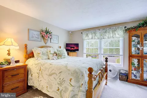 8224 Shady Nook Ct, Pasadena, MD 21122 photo 12