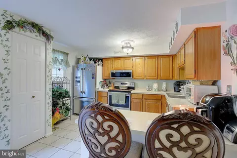 8224 Shady Nook Ct, Pasadena, MD 21122 photo 7
