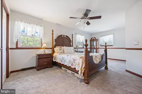 496 Maple Ridge Ln, Odenton, MD 21113 photo 14