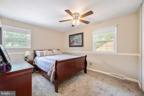 496 Maple Ridge Ln, Odenton, MD 21113 photo 16