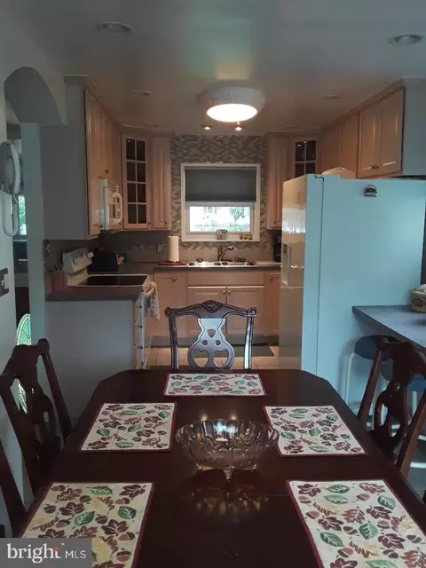 7805 Ruanne Ct, Pasadena, MD 21122 photo 3