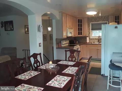 7805 Ruanne Ct, Pasadena, MD 21122 photo 4