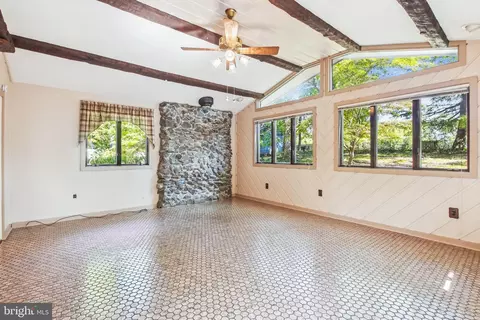 327 Edgemere Dr, Annapolis, MD 21403 photo 10