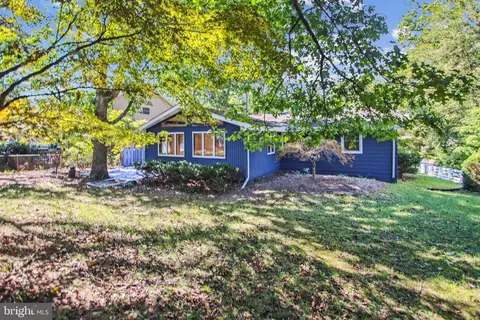 327 Edgemere Dr, Annapolis, MD 21403 photo 3