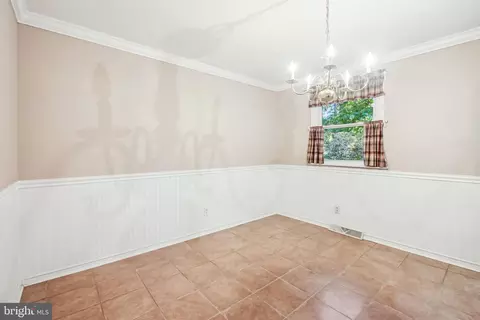 327 Edgemere Dr, Annapolis, MD 21403 photo 21