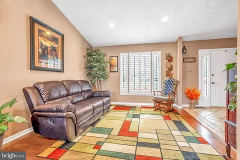 807 Vacation Dr, Odenton, MD 21113 photo 9