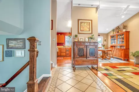807 Vacation Dr, Odenton, MD 21113 photo 5