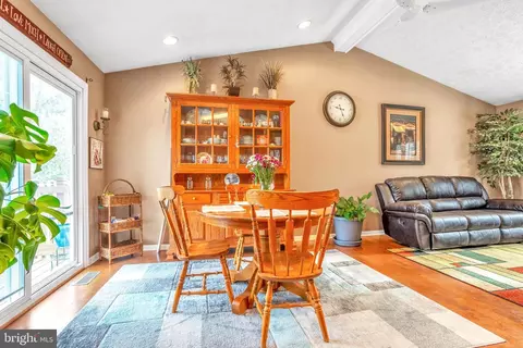 807 Vacation Dr, Odenton, MD 21113 photo 11
