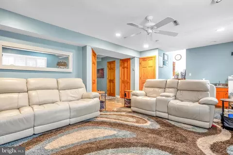 807 Vacation Dr, Odenton, MD 21113 photo 21