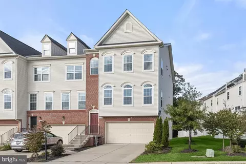 1044 Pultney Ln, Glen Burnie, MD 21060