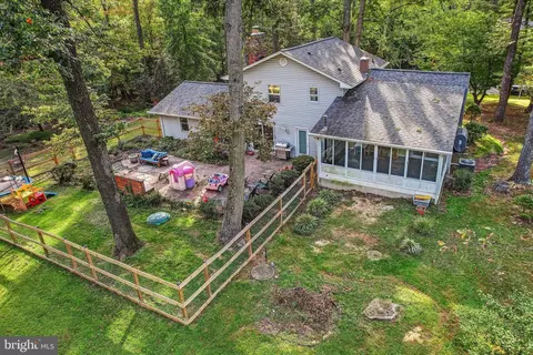 8406 Isles Dr, Pasadena, MD 21122 photo 39