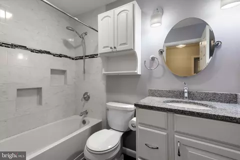8406 Isles Dr, Pasadena, MD 21122 photo 17
