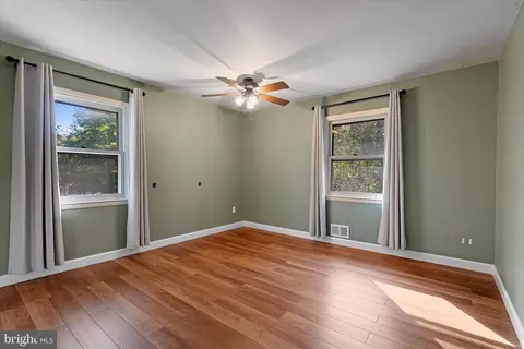 8406 Isles Dr, Pasadena, MD 21122 photo 18