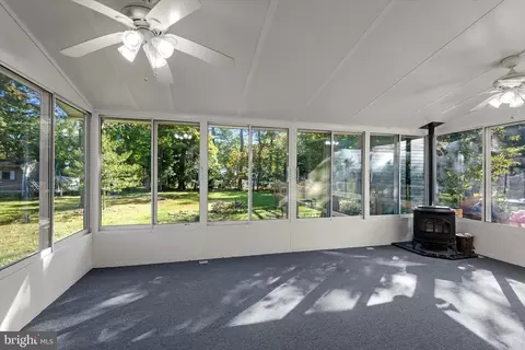 8406 Isles Dr, Pasadena, MD 21122 photo 16
