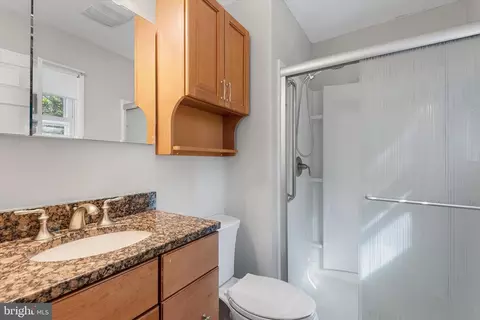 8406 Isles Dr, Pasadena, MD 21122 photo 20