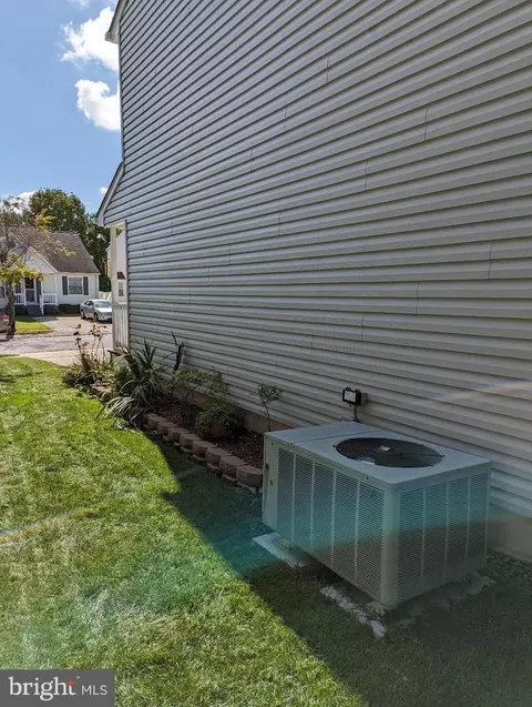 3418 Halifax Ct, Pasadena, MD 21122 photo 8