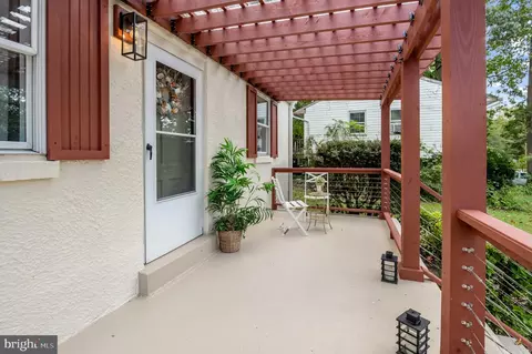 784 Rolling View Dr, Annapolis, MD 21409 photo 2