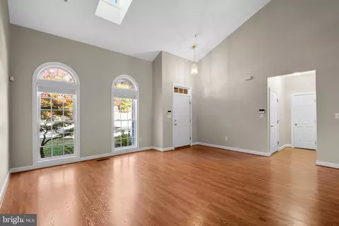 307 Hamlet Cir, Edgewater, MD 21037 photo 4