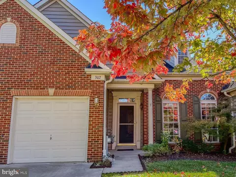 307 Hamlet Cir, Edgewater, MD 21037