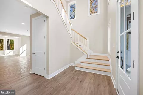 1406 Mccarter Ln, Edgewater, MD 21037 photo 2