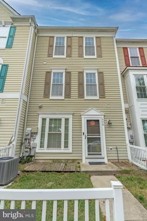 628 Leprechaun Ln, Glen Burnie, MD 21061