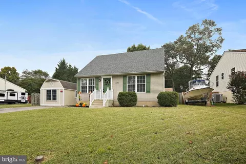 678 Wise Ave, Pasadena, MD 21122 photo 2